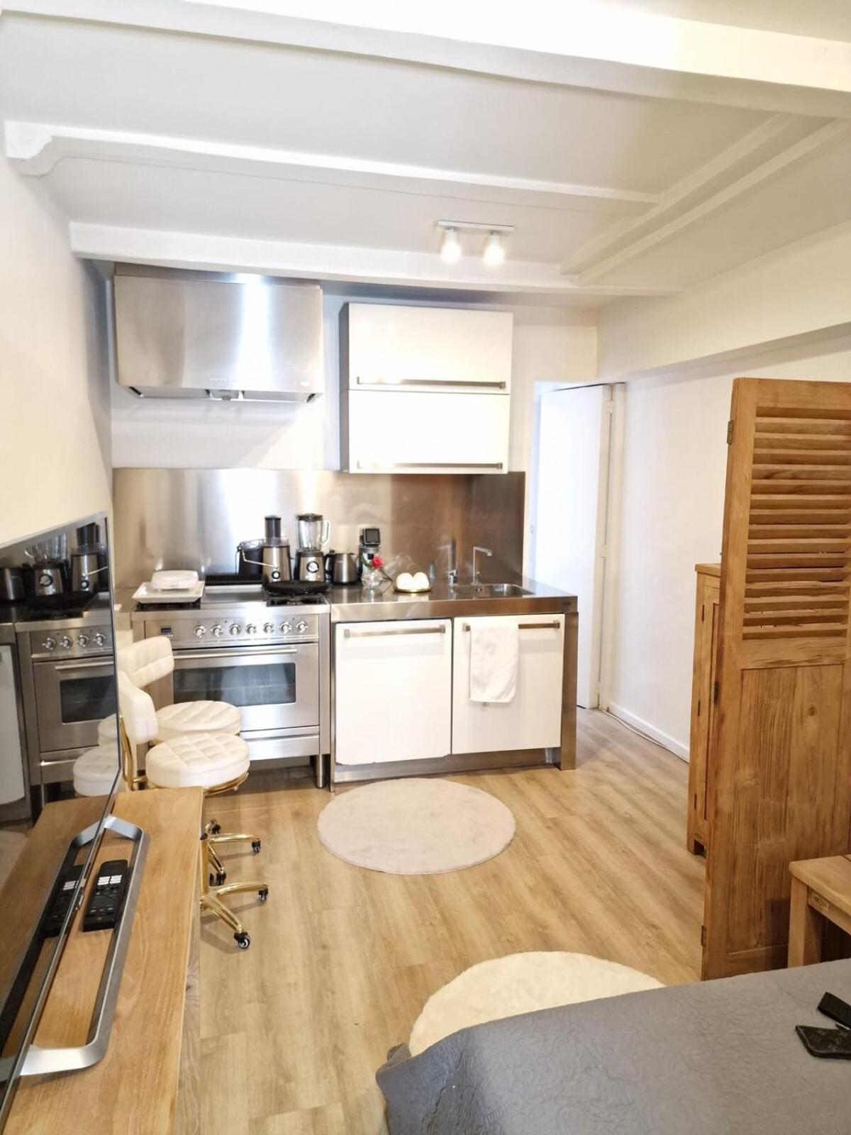 Apartment New In The Heart Of *